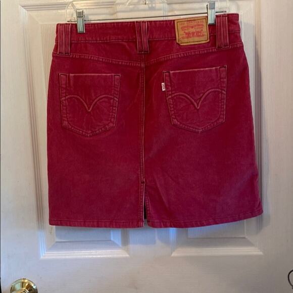Levi’s pink 9 corduroy skirt - Picture 5 of 5